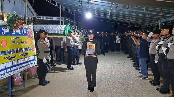 Kanit Provos Polsek Ambuau Indah Sultra Tewas Ditikam OTK Kanit Provos Polsek Ambuau Indah Sultra Tewas Ditikam OTK