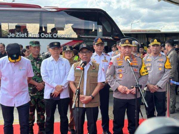 Tinjau Terminal Pulo Gebang, Kapolri Perintahkan Petugas Persiapkan Skema Rekayasa Lalu Lintas Tinjau Terminal Pulo Gebang, Kapolri Perintahkan Petugas Persiapkan Skema Rekayasa Lalu Lintas