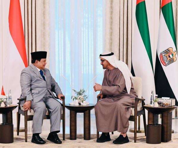 Prabowo Bertemu MBZ di Abu Dhabi, Cari Jalan Perdamaian untuk Gaza Prabowo Bertemu MBZ di Abu Dhabi, Cari Jalan Perdamaian untuk Gaza