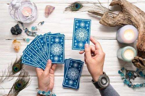 Ramalan Tarot Hari Ini: Buang Jauh Kenangan dan Energi Buruk