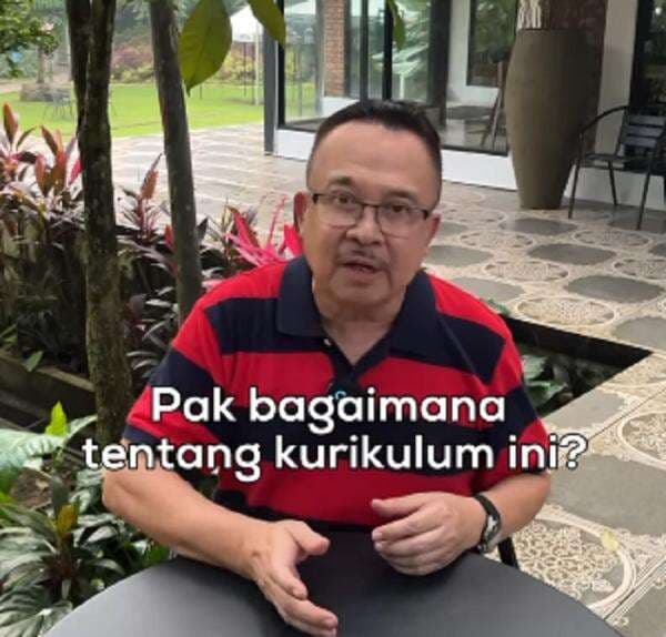Renald Khasali Soroti Pergantian 6 Kurikulum sejak 20 Tahun Terakhir Renald Khasali Soroti Pergantian 6 Kurikulum sejak 20 Tahun Terakhir
