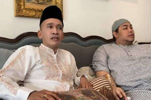 Masyaallah Ruben Onsu Naik Haji Mei 2025, Bareng Ivan Gunawan? Masyaallah Ruben Onsu Naik Haji Mei 2025, Bareng Ivan Gunawan?