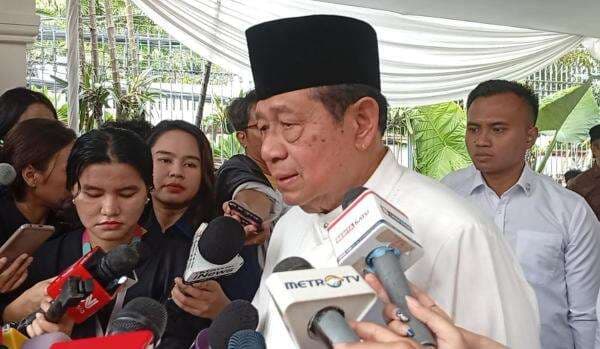 Kenang Titiek Puspa, SBY: 3 Bulan Sebelum Wafat Bersama 35 Penyanyi Siapkan Album Tunggal Kenang Titiek Puspa, SBY: 3 Bulan Sebelum Wafat Bersama 35 Penyanyi Siapkan Album Tunggal