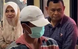 Tampang Keji Suami Bunuh Istri di Lubuklinggau, Serahkan Diri ke Polisi Naik Ojek