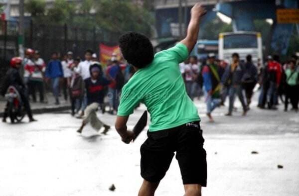 Tawuran di Bekasi, Siswa SMP Tewas Kena Bacok di Leher