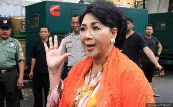 Wasiat Titiek Puspa sebelum Wafat: Baju Putih dan Ingin Dimakamkan di Temanggung Wasiat Titiek Puspa sebelum Wafat: Baju Putih dan Ingin Dimakamkan di Temanggung