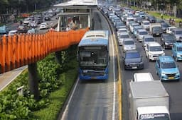 Heboh Aksi Lempar Batu ke Bus Transjakarta, Pelaku Diminta Ganti Rugi Rp13 Juta