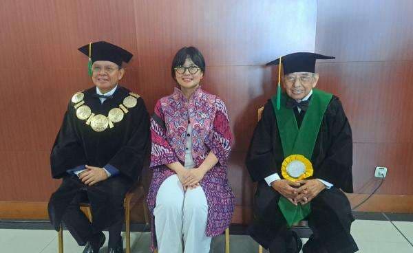 Tenny Tap Ungkap Kembali Kisah Elisabeth Fritzl, Neraka di Bawah Tanah Rumah Sendiri Tenny Tap Ungkap Kembali Kisah Elisabeth Fritzl, Neraka di Bawah Tanah Rumah Sendiri