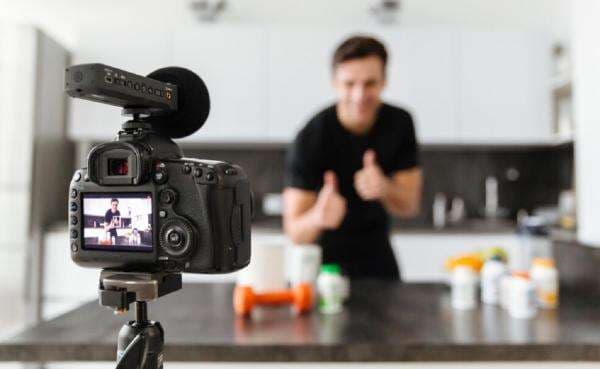 Berapa Gaji YouTuber 1 Juta Subscriber? Ternyata Segini Nominalnya Berapa Gaji YouTuber 1 Juta Subscriber? Ternyata Segini Nominalnya