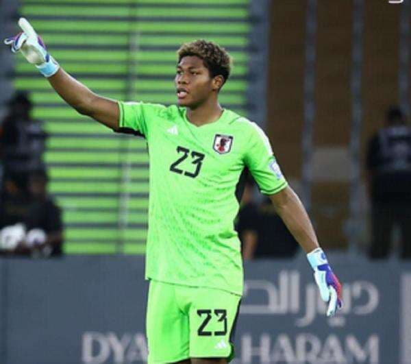Kisah Zion Suzuki, Kiper Timnas Jepang yang Dilirik Jadi Kandidat Kuat Pengganti Andre Onana di Manchester United Kisah Zion Suzuki, Kiper Timnas Jepang yang Dilirik Jadi Kandidat Kuat Pengganti Andre Onana di Manchester United