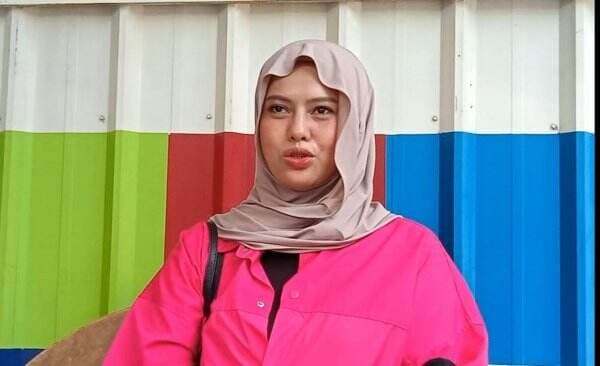 Istri Setia Tunggu Kebebasan Zul Zivilia