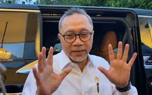 Menko Zulkifli Targetkan Koperasi Desa Merah Putih Rampung Juli 2025 Menko Zulkifli Targetkan Koperasi Desa Merah Putih Rampung Juli 2025