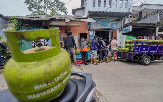 Situasi Geopolitik Masih Panas, Pemprov DKI Akan Pantau Pasokan BBM dan LPG 3 Kg Situasi Geopolitik Masih Panas, Pemprov DKI Akan Pantau Pasokan BBM dan LPG 3 Kg