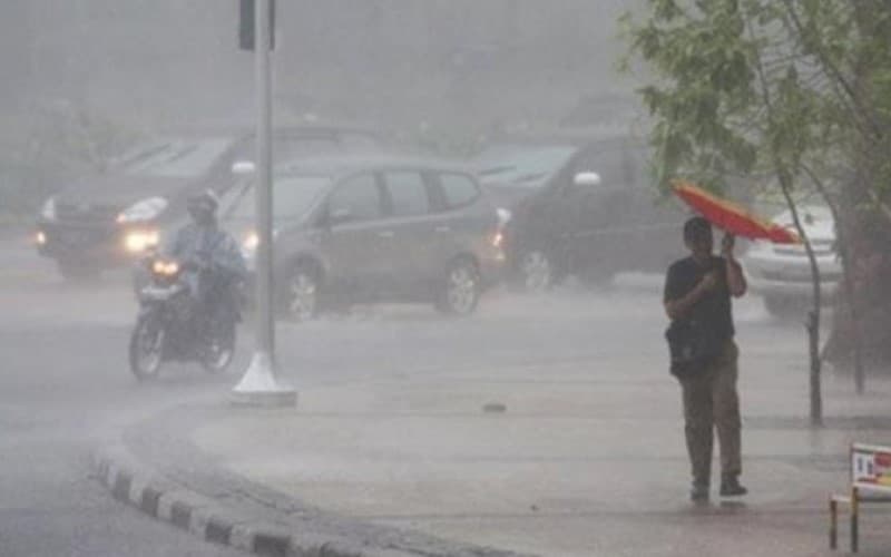 Cuaca Ekstrem Berpotensi Melanda hingga 26 Februari, 6 Wilayah Ini Siaga Hujan Lebat Cuaca Ekstrem Berpotensi Melanda hingga 26 Februari, 6 Wilayah Ini Siaga Hujan Lebat