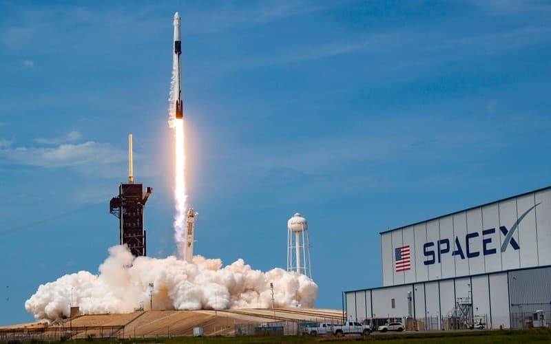 SpaceX Catat Rugi Rp85 Triliun pada 2025 Jelang IPO SpaceX Catat Rugi Rp85 Triliun pada 2025 Jelang IPO