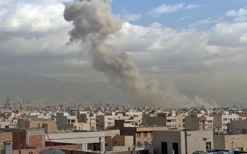 519.042 WNI Masih di Timur Tengah, Perlindungan Jadi Prioritas Utama Usai AS-Israel Serang Iran 519.042 WNI Masih di Timur Tengah, Perlindungan Jadi Prioritas Utama Usai AS-Israel Serang Iran