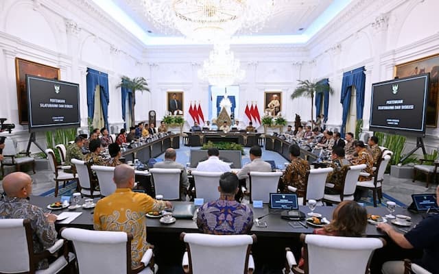 Prabowo Dengar Masukan Situasi Geopolitik Terkini saat Bertemu Mantan Presiden dan Eks Menlu Prabowo Dengar Masukan Situasi Geopolitik Terkini saat Bertemu Mantan Presiden dan Eks Menlu