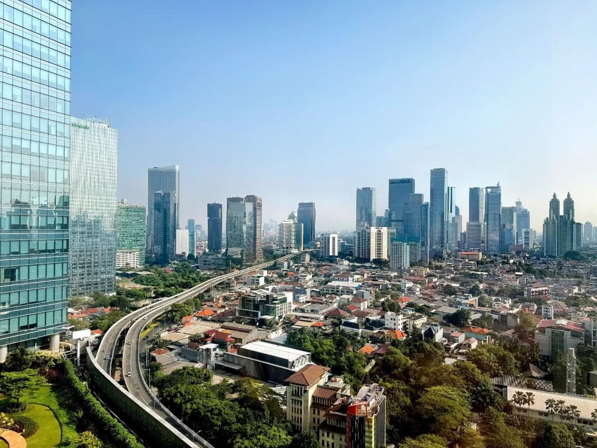 Pasar Tunggu Langkah Nyata Pemerintah usai Fitch Pangkas Outlook Indonesia Pasar Tunggu Langkah Nyata Pemerintah usai Fitch Pangkas Outlook Indonesia