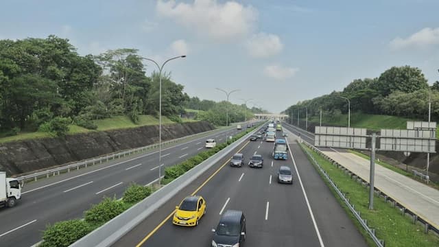 H-4 Lebaran 2026, Arus Kendaraan di Ruas Tol Cipali Menanjak 22,2 Persen H-4 Lebaran 2026, Arus Kendaraan di Ruas Tol Cipali Menanjak 22,2 Persen