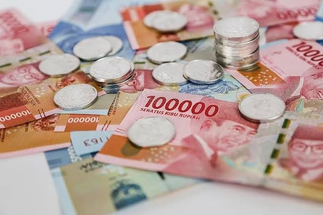 Tekanan Global Meningkat, Rupiah Berpotensi Sentuh Rp17.075 per Dolar AS Tekanan Global Meningkat, Rupiah Berpotensi Sentuh Rp17.075 per Dolar AS