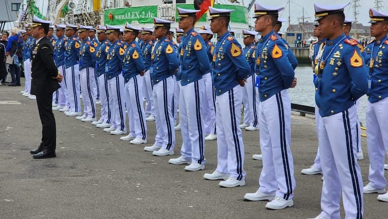 TNI AL Kembali Kirim Taruna ke Akademi Angkatan Laut Amerika Serikat TNI AL Kembali Kirim Taruna ke Akademi Angkatan Laut Amerika Serikat