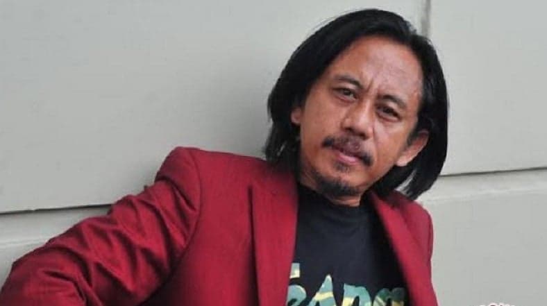 Profil Epy Kusnandar, Aktor Preman Pensiun yang Meninggal Dunia di Usia 61 Tahun Profil Epy Kusnandar, Aktor Preman Pensiun yang Meninggal Dunia di Usia 61 Tahun