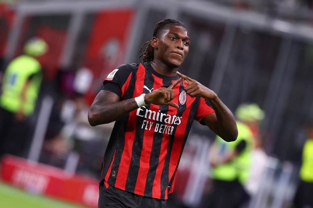 AC Milan di Persimpangan: Rafael Leao Jadi Andalan atau Beban Taktik? AC Milan di Persimpangan: Rafael Leao Jadi Andalan atau Beban Taktik?