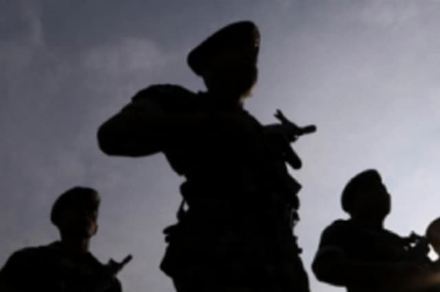 Breaking News: Kontak Tembak TNI dengan KKB di Papua Barat Daya, 2 Prajurit Gugur Breaking News: Kontak Tembak TNI dengan KKB di Papua Barat Daya, 2 Prajurit Gugur