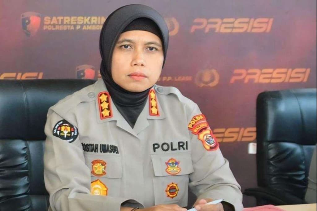 Polda Maluku Buka Suara Kasus Siswa Tewas Dianiaya Oknum Brimob di Tual, Pelaku Ditahan Polda Maluku Buka Suara Kasus Siswa Tewas Dianiaya Oknum Brimob di Tual, Pelaku Ditahan