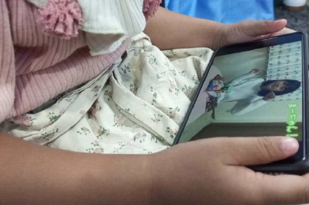 PP Tunas Berlaku, Pemprov Jakarta Perketat Penggunaan Gadget di Sekolah PP Tunas Berlaku, Pemprov Jakarta Perketat Penggunaan Gadget di Sekolah