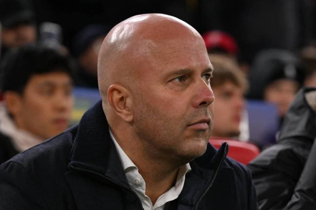 Liverpool Siapkan Belanja Bek Rp1,4 Triliun, Man City dan MU Ikut Bersaing Liverpool Siapkan Belanja Bek Rp1,4 Triliun, Man City dan MU Ikut Bersaing