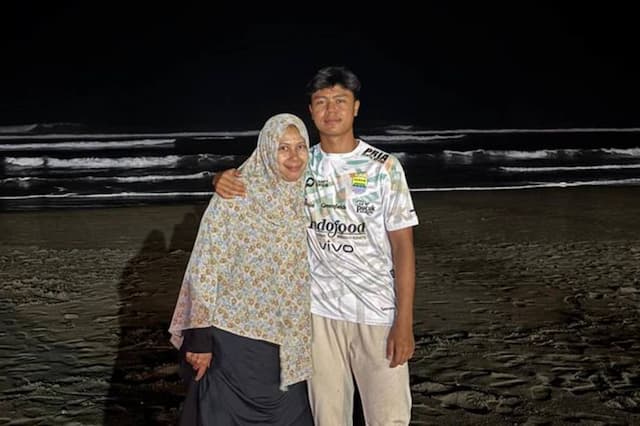 Hari Ibu 2025, Nazriel Alfaro Persembahkan Perjalanan Kariernya di Persib untuk Mama Tercinta Hari Ibu 2025, Nazriel Alfaro Persembahkan Perjalanan Kariernya di Persib untuk Mama Tercinta