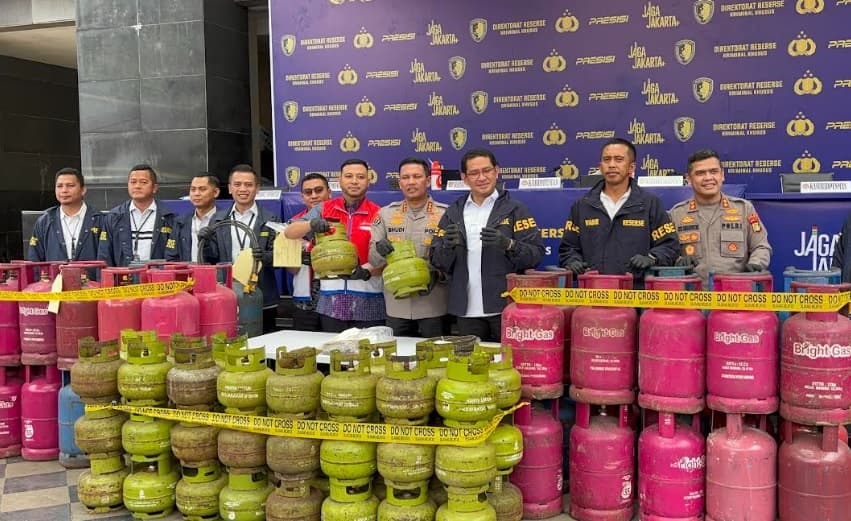 Polisi Bongkar Sindikat Pengoplos Gas Elpiji Bersubsidi, Kerugian Tembus Rp300 Juta Polisi Bongkar Sindikat Pengoplos Gas Elpiji Bersubsidi, Kerugian Tembus Rp300 Juta