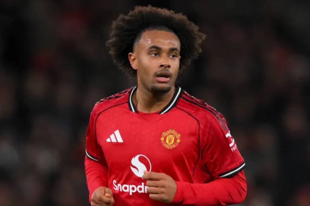 Bintang MU Ingin Pergi! Juventus dan AS Roma Saling Sikut Bintang MU Ingin Pergi! Juventus dan AS Roma Saling Sikut