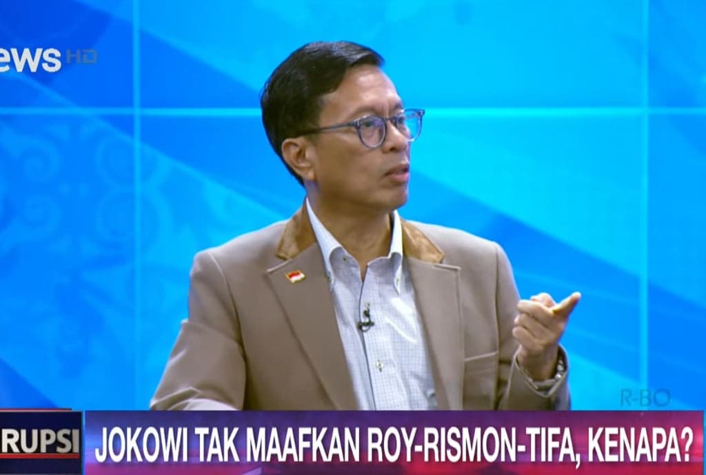 Andi Azwan Yakin Jokowi Mau Maafkan Roy Suryo Cs: Beliau Negarawan! Andi Azwan Yakin Jokowi Mau Maafkan Roy Suryo Cs: Beliau Negarawan!