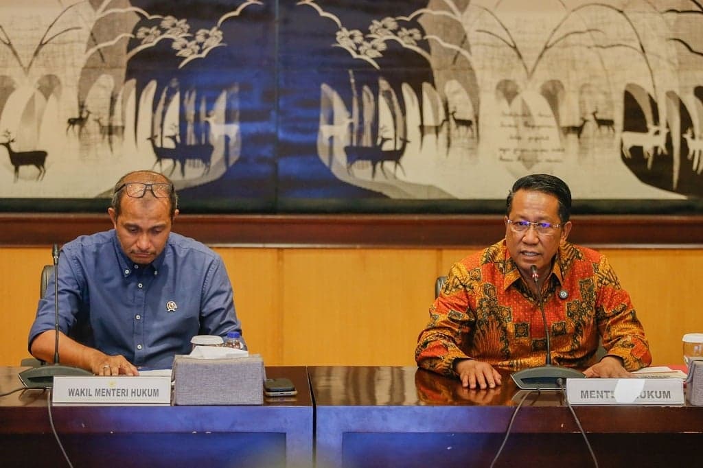Menkum Siapkan Aturan Pelaksana KUHAP: Tata Cara Pidana Mati hingga Hukum Adat Menkum Siapkan Aturan Pelaksana KUHAP: Tata Cara Pidana Mati hingga Hukum Adat