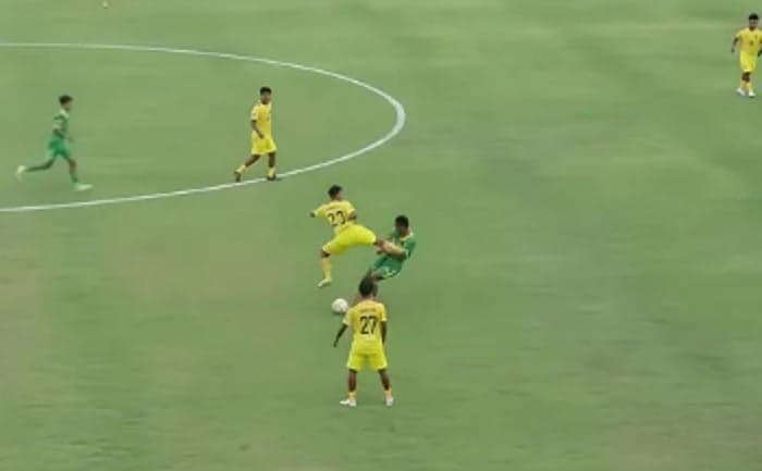 Horor Tendangan Kungfu, Perseta Tulungagung bakal Polisikan Pemain Putra Jaya Horor Tendangan Kungfu, Perseta Tulungagung bakal Polisikan Pemain Putra Jaya