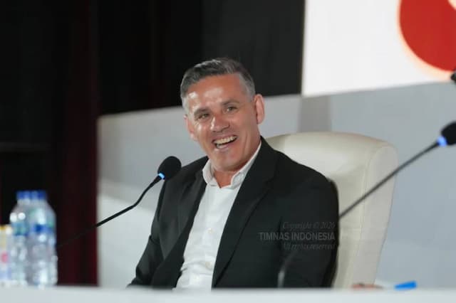 John Herdman Komentari Jersey Timnas Indonesia Terbaru, Soroti Batik! John Herdman Komentari Jersey Timnas Indonesia Terbaru, Soroti Batik!