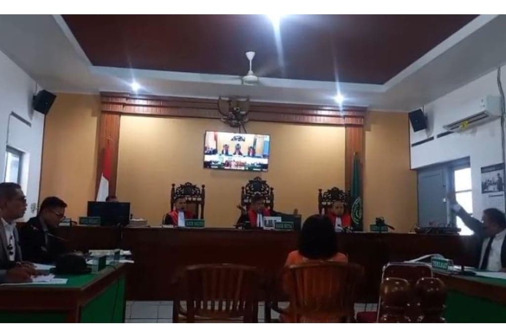 Panas! Sidang Gugatan CLS Ijazah Jokowi di PN Solo Diwarnai Debat Sengit Panas! Sidang Gugatan CLS Ijazah Jokowi di PN Solo Diwarnai Debat Sengit