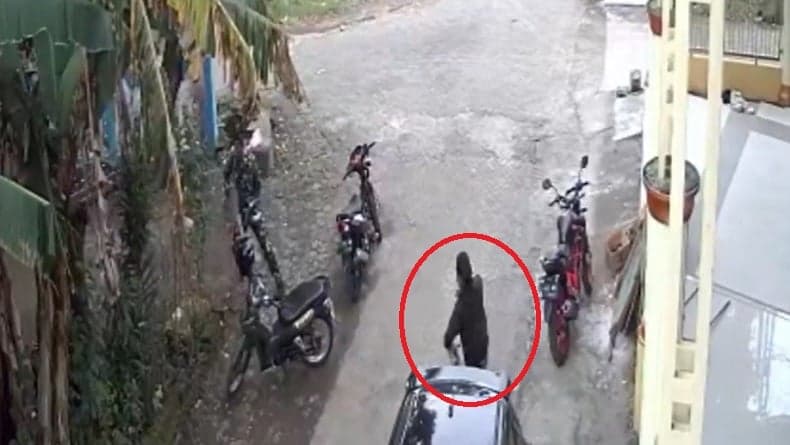 Pria Bersenjata Tajam di Jombang Mengamuk, Kejar Personel TNI dan Polisi Pria Bersenjata Tajam di Jombang Mengamuk, Kejar Personel TNI dan Polisi