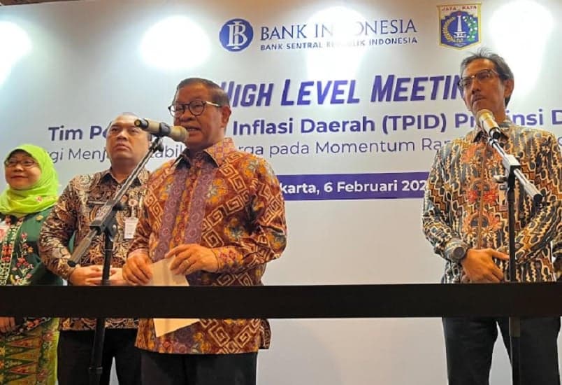 Pramono Minta Pembongkaran Tiang Monorel Mangkrak Dikebut, Target Rampung Sebelum September Pramono Minta Pembongkaran Tiang Monorel Mangkrak Dikebut, Target Rampung Sebelum September