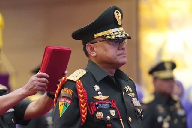 Mutasi TNI, Mayjen Benyamin Ditunjuk Jadi Jampidmil Mutasi TNI, Mayjen Benyamin Ditunjuk Jadi Jampidmil