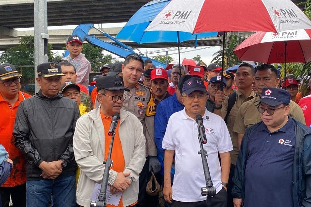 Jusuf Kalla: Kalau Banjir Jangan Marahi Gubernur Jakarta, Marahi Diri Sendiri Jusuf Kalla: Kalau Banjir Jangan Marahi Gubernur Jakarta, Marahi Diri Sendiri