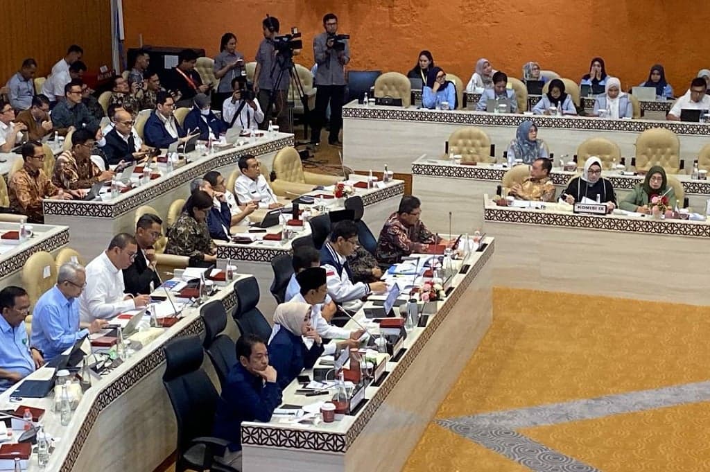 Mensos hingga Menkes Dipanggil DPR Buntut Penonaktifan BPJS Pasien Cuci Darah Mensos hingga Menkes Dipanggil DPR Buntut Penonaktifan BPJS Pasien Cuci Darah