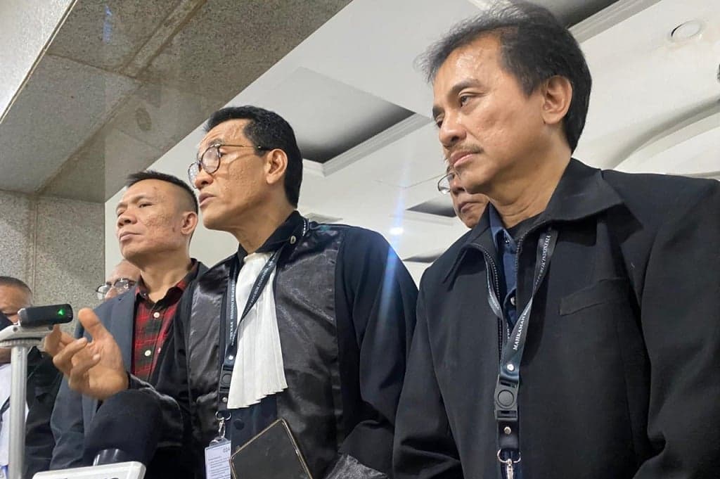 Roy Suryo cs Jalani Sidang Perdana Gugatan ke MK, Merasa Dikriminalisasi dari Kasus Ijazah Jokowi Roy Suryo cs Jalani Sidang Perdana Gugatan ke MK, Merasa Dikriminalisasi dari Kasus Ijazah Jokowi