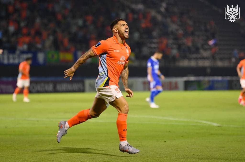 Persib Bandung Tertinggal 0-1 dari Ratchaburi FC di Babak Pertama Leg 1 16 Besar ACL 2 Persib Bandung Tertinggal 0-1 dari Ratchaburi FC di Babak Pertama Leg 1 16 Besar ACL 2