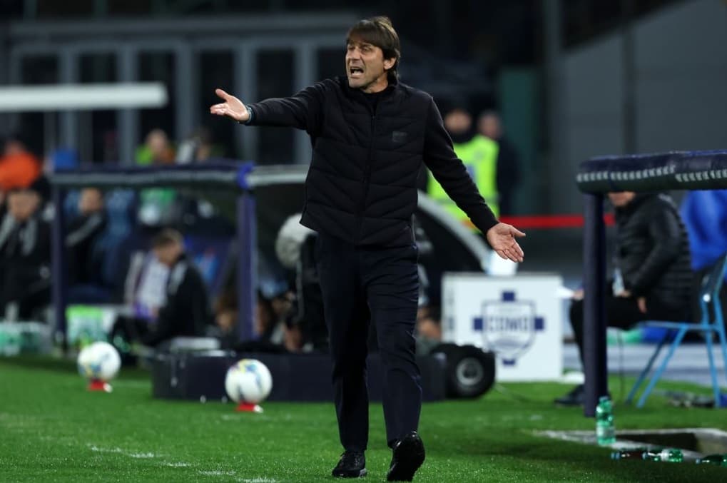 Antonio Conte Terancam Sanksi Usai Hina Wasit di Coppa Italia Napoli vs Como Antonio Conte Terancam Sanksi Usai Hina Wasit di Coppa Italia Napoli vs Como