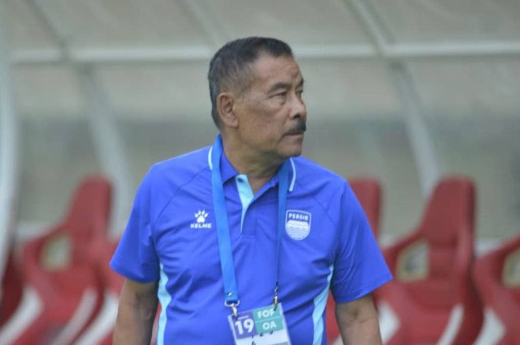 Umuh Muchtar Tantang Persib Bantai Ratchaburi Lebih dari 3 Gol di GBLA Umuh Muchtar Tantang Persib Bantai Ratchaburi Lebih dari 3 Gol di GBLA
