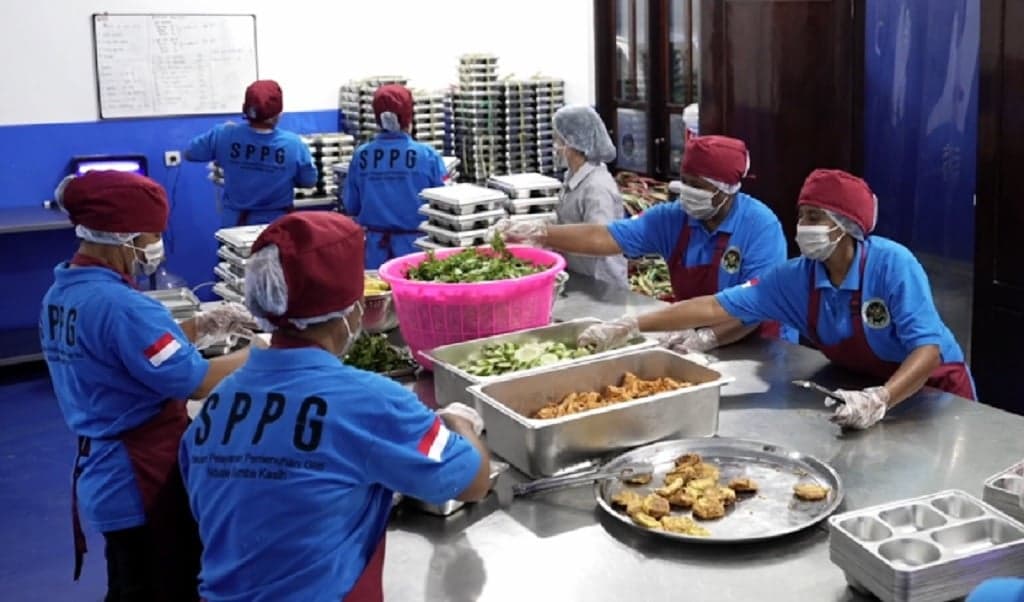 Kisah Eks Narapidana di Sumba Barat Daya Menata Ulang Hidup dari Balik Dapur MBG Kisah Eks Narapidana di Sumba Barat Daya Menata Ulang Hidup dari Balik Dapur MBG