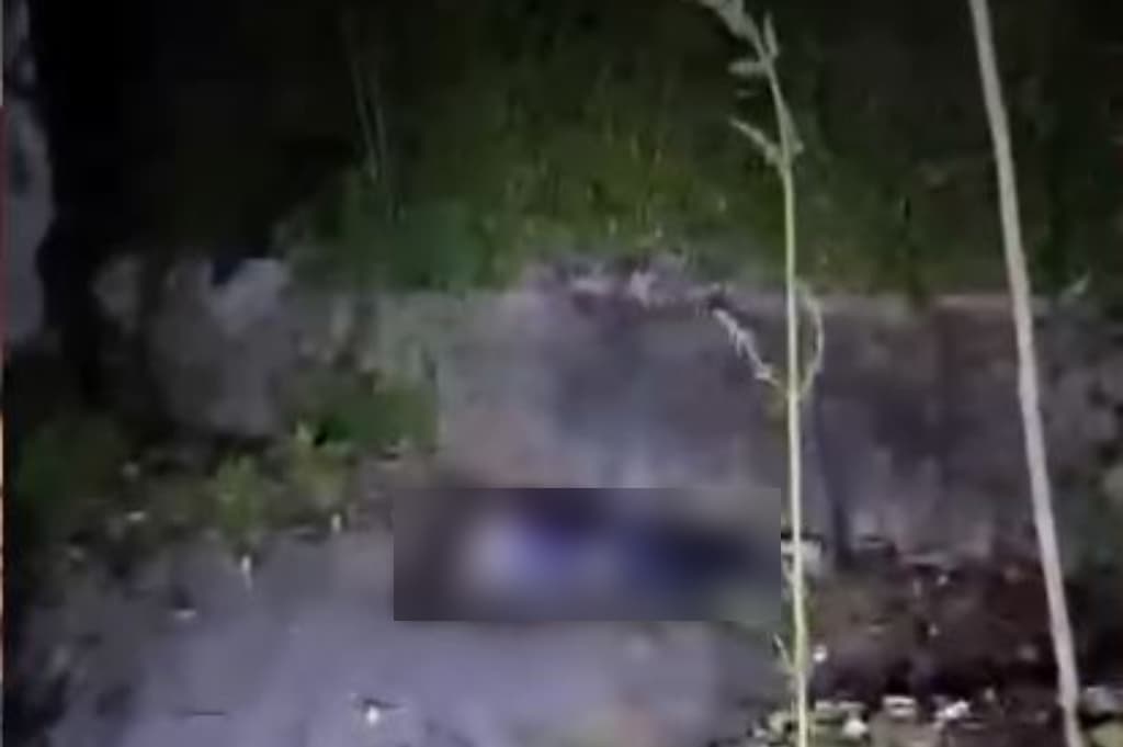 Viral! Konten Kreator Temukan Mayat Siswa SMP saat Live TikTok Horor di Eks Kampung Gajah KBB Viral! Konten Kreator Temukan Mayat Siswa SMP saat Live TikTok Horor di Eks Kampung Gajah KBB